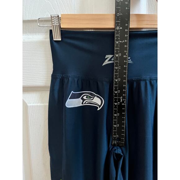 Zubaz Blue Side Green Mesh Panels NFL Seattle Seahawks Graphic Leggings Size XS - Picture 11 of 13